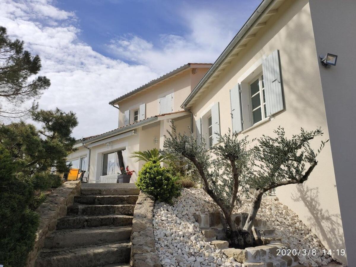 La Villa Moursoise 4 Etoiles Exterior foto